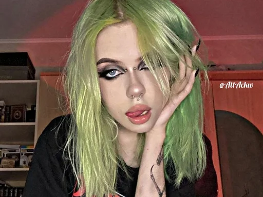 🥑 Стикер «Thirteen Att Ackw» для Telegram
