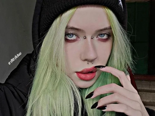 🥑 Стикер «Thirteen Att Ackw» для Telegram