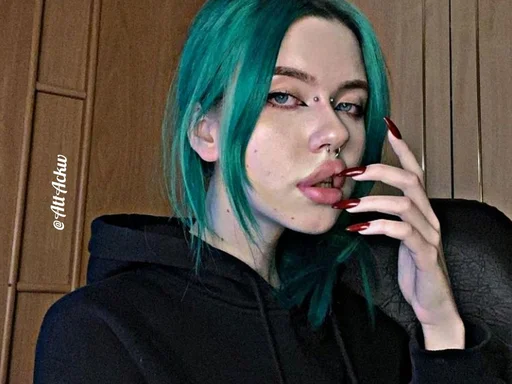 🥑 Стикер «Thirteen Att Ackw» для Telegram