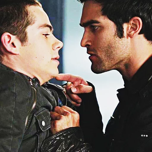 👨‍❤️‍👨 Стикер «Tyler Hoechlin WTF» для Telegram