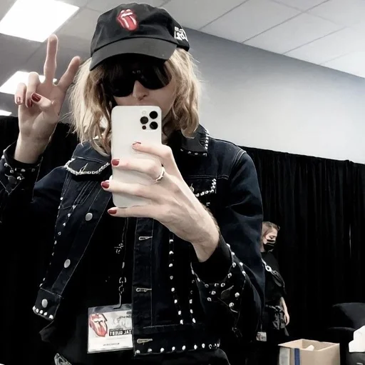 ✌️ Стикер «Thomas Raggi» для Telegram