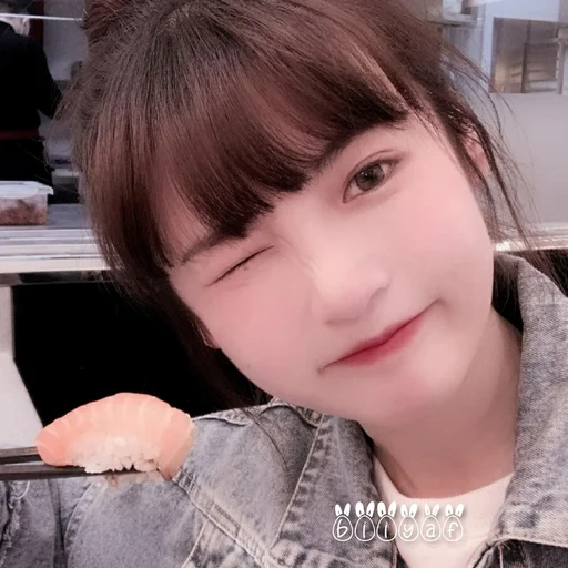 🐰 Стикер «tiniest» для Telegram