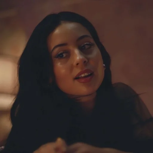 🤍 Стикер «Maddy Perez» для Telegram