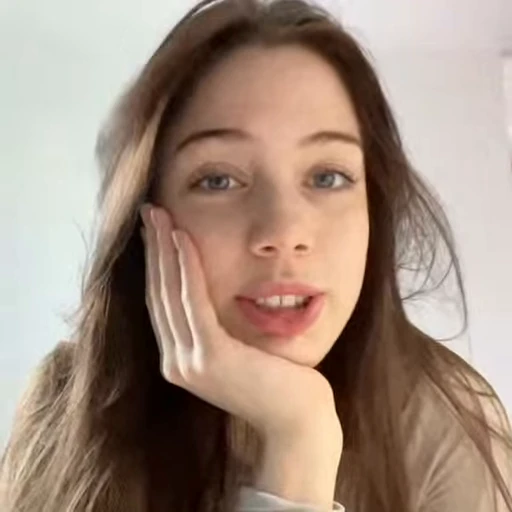😊 Стикер «akyulenok» для Telegram