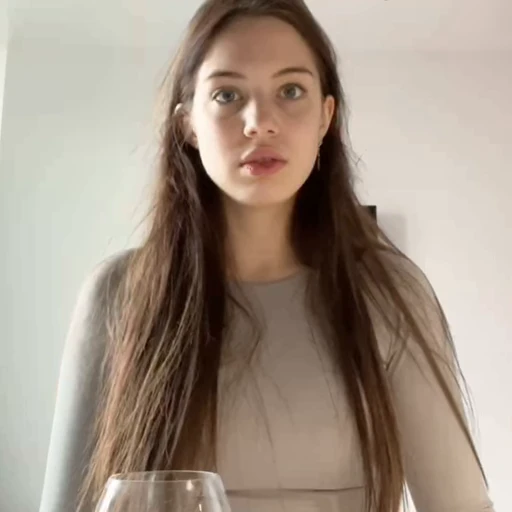 🥴 Стикер «akyulenok» для Telegram
