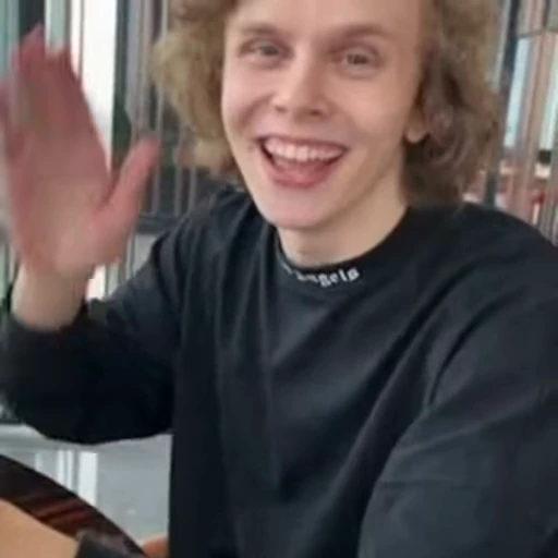 ✋ Стикер «dyrachyo» для Telegram