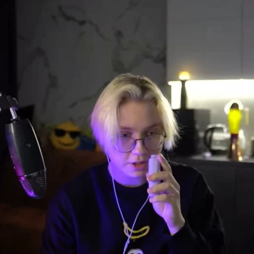 😶‍🌫️ Стикер «drake» для Telegram