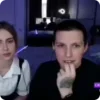 Стикер 37 🤯💋💋🫂🙄💃