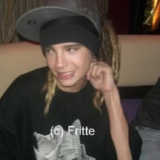😒 Стикер «Tokio hotel» для Telegram
