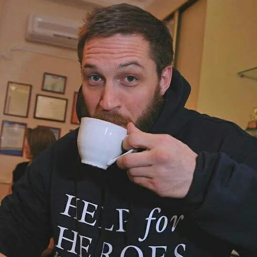 😏 Стикер «Tom Hardy» для Telegram