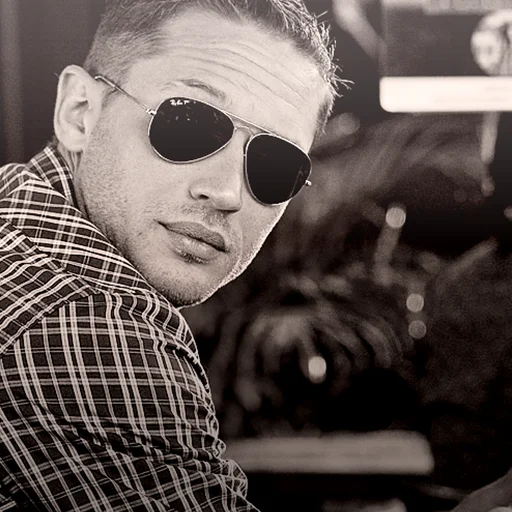 😎 Стикер «Tom Hardy» для Telegram