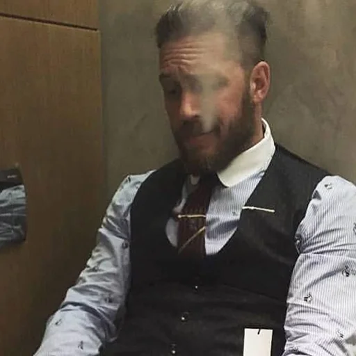 🚬 Стикер «Tom Hardy» для Telegram