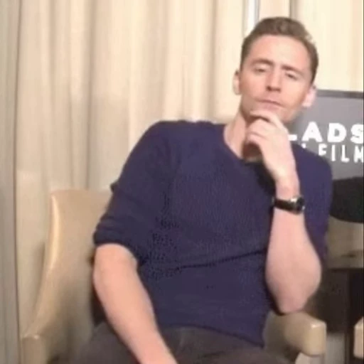 🫤 Стикер «Tom Hiddleston Том Хиддлстон» для Telegram