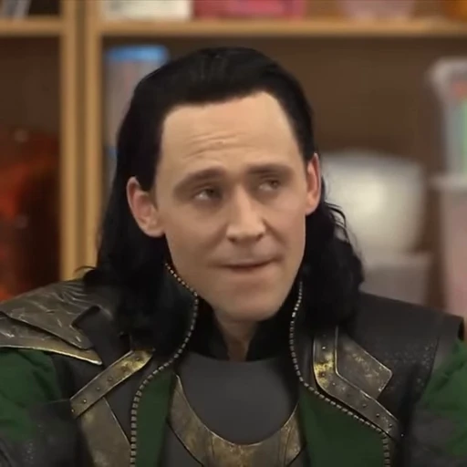 😒 Стикер «Tom Hiddleston Том Хиддлстон» для Telegram