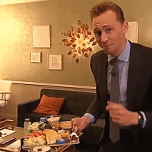 😜 Стикер «Tom Hiddleston Том Хиддлстон» для Telegram