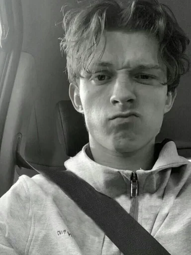 🕸 Стикер «Tom Holland BW» для Telegram