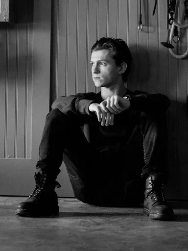 🕸 Стикер «Tom Holland BW» для Telegram