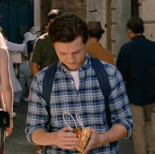 🕸 Стикер «Tom Holland Far Frome Home» для Telegram