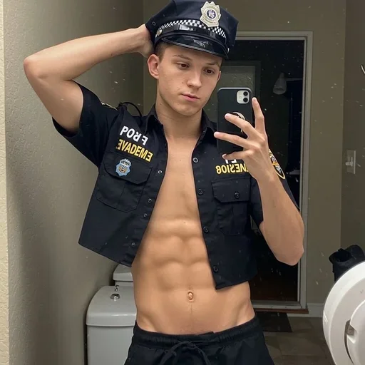 🌟 Стикер «Tom Holland» для Telegram