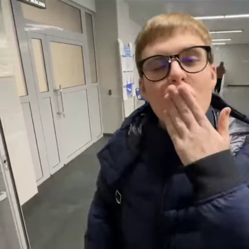 🌟 Стикер «токсис» для Telegram