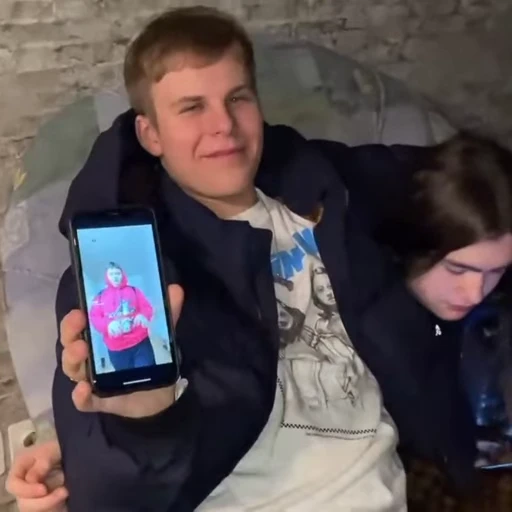 🌟 Стикер «токсис» для Telegram