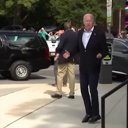 🕺 Стикер «Trump & Biden» для Telegram