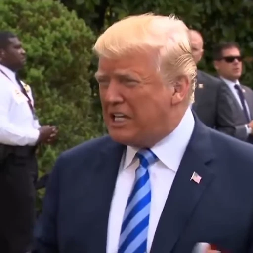 🤗 Стикер «Trump & Biden» для Telegram