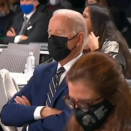 😷 Стикер «Trump & Biden» для Telegram