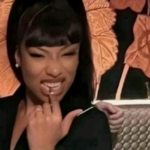 🤍 Стикер «TikTok Memes» для Telegram