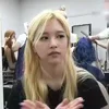 Стикер 18 Twice