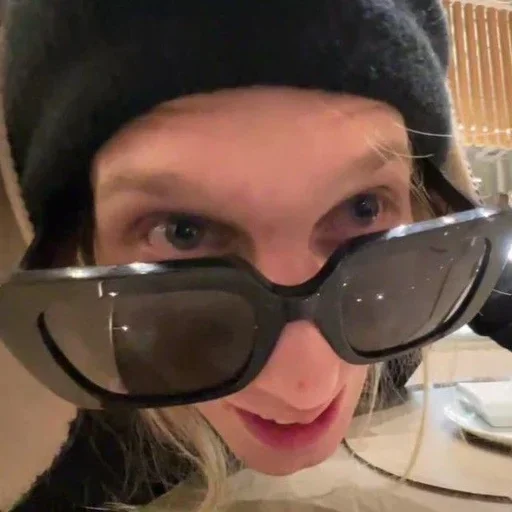 😎 Стикер «Стримерская» для Telegram