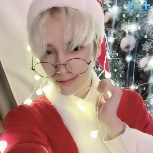 🎄 Стикер «txt new year» для Telegram