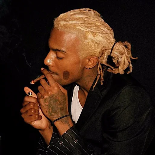 🚬 Стикер «cartiii /» для Telegram
