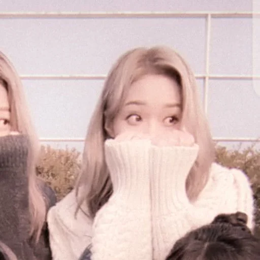 💗 Стикер «winter ae» для Telegram