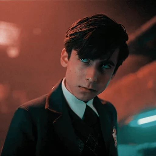 👀 Стикер «The Umbrella Academy» для Telegram