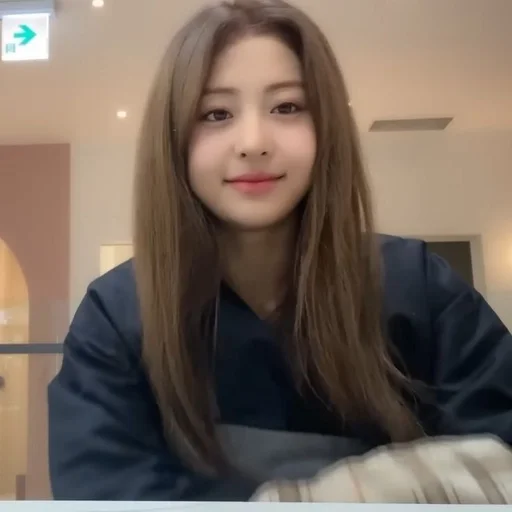 🐍 Стикер «yunjin» для Telegram