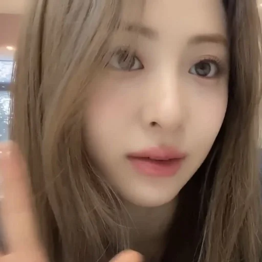 🐍 Стикер «yunjin» для Telegram