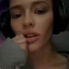 Стикер 8 Валя Карнавал