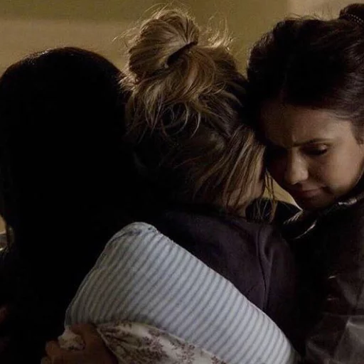👭 Стикер «TheVampireDiaries» для Telegram