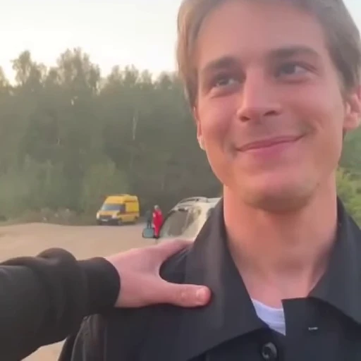 ☺️ Стикер «Иван Янковский» для Telegram