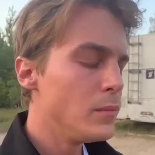 🤢 Стикер «Иван Янковский» для Telegram