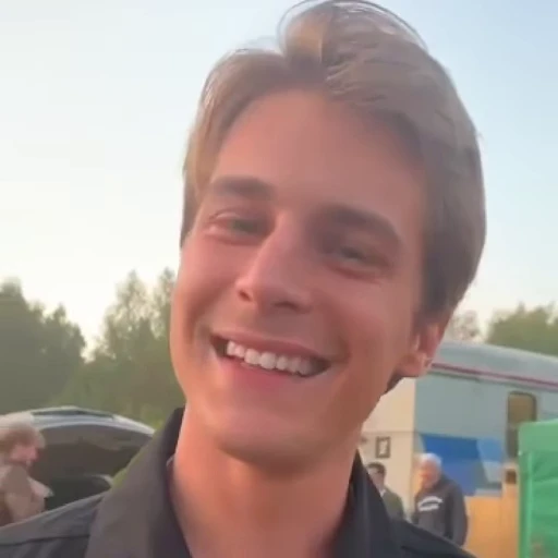 ☺️ Стикер «Иван Янковский» для Telegram