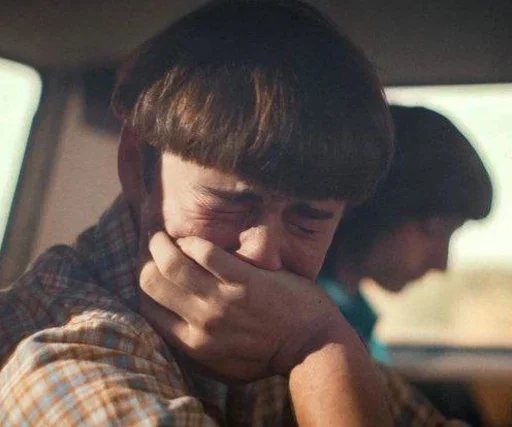 😢 Стикер «Very strange things» для Telegram