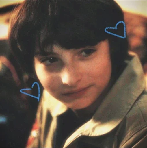 🥰 Стикер «Very strange things» для Telegram