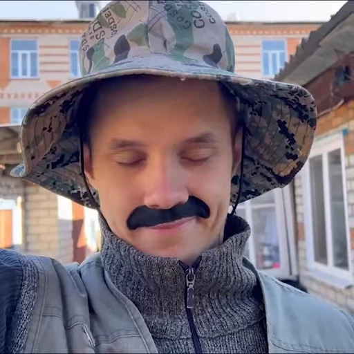 😏 Стикер «Батя Викторович» для Telegram