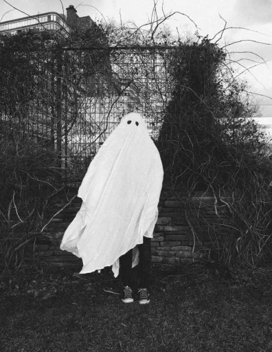 😶 Стикер «Vimbing ghost» для Telegram