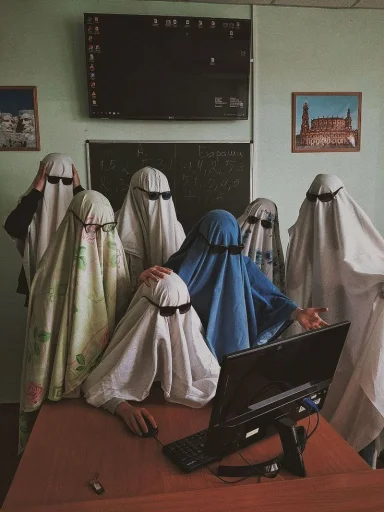 🖥 Стикер «Vimbing ghost» для Telegram