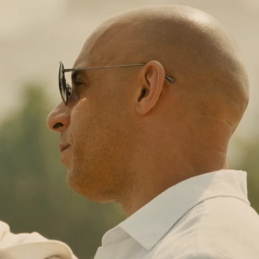 🦍 Стикер «Vin Diesel» для Telegram