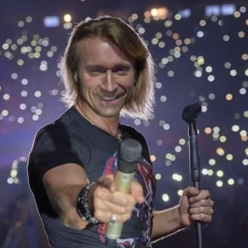 🎤 Стикер «олежа винник» для Telegram