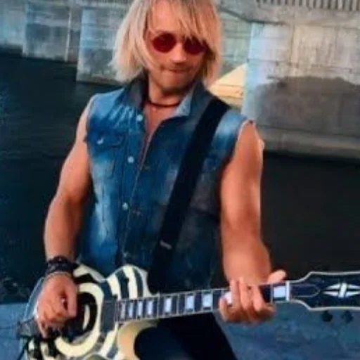 🎸 Стикер «олежа винник» для Telegram